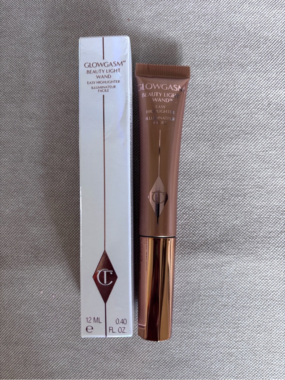 Charlotte Tilbury Glowgasm Beauty Light Wand - Bronze Tone Highlighter